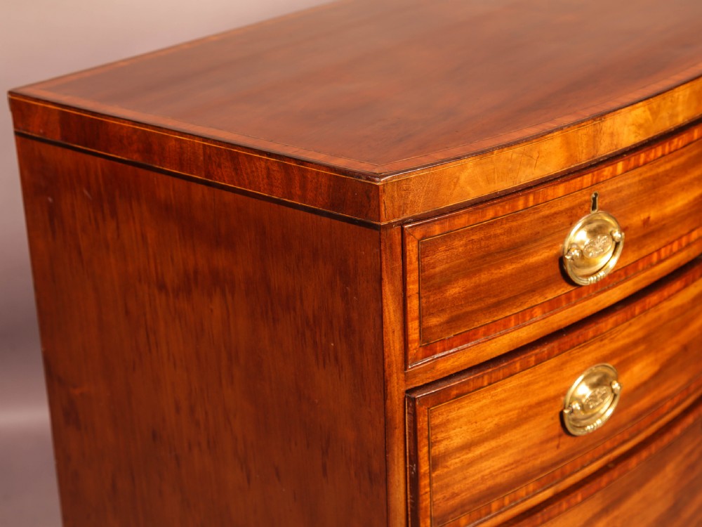 A Fine Georgian Bow Front Chest of Drawers Mahogany Satinwood View IX