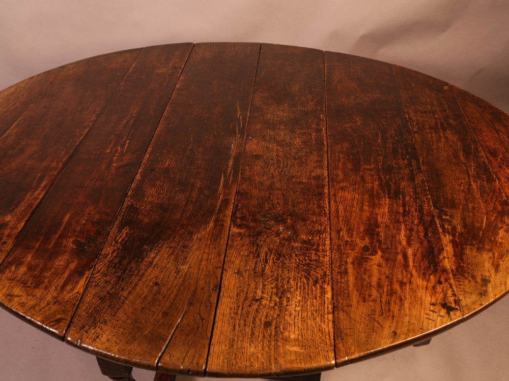 A Very Good large 17th century Gate Leg Dining Table View III