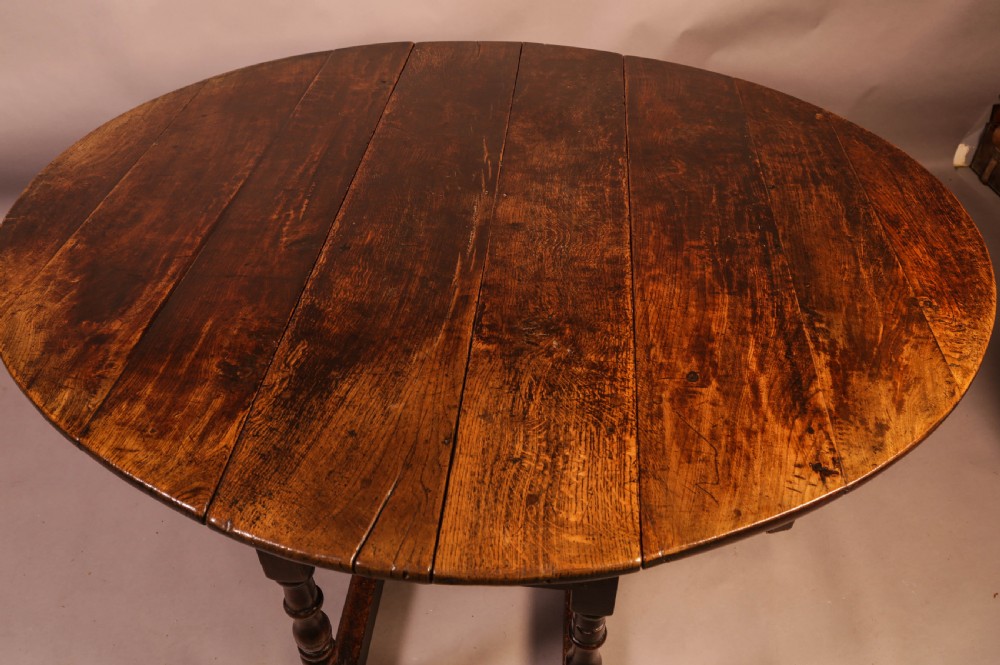 A Very Good large 17th century Gate Leg Dining Table View IV