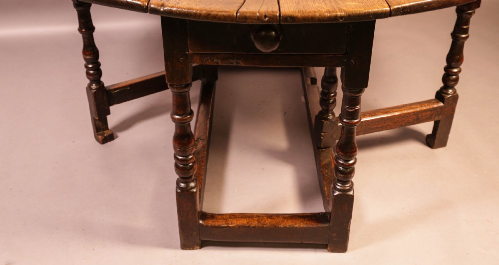 A Very Good large 17th century Gate Leg Dining Table View V