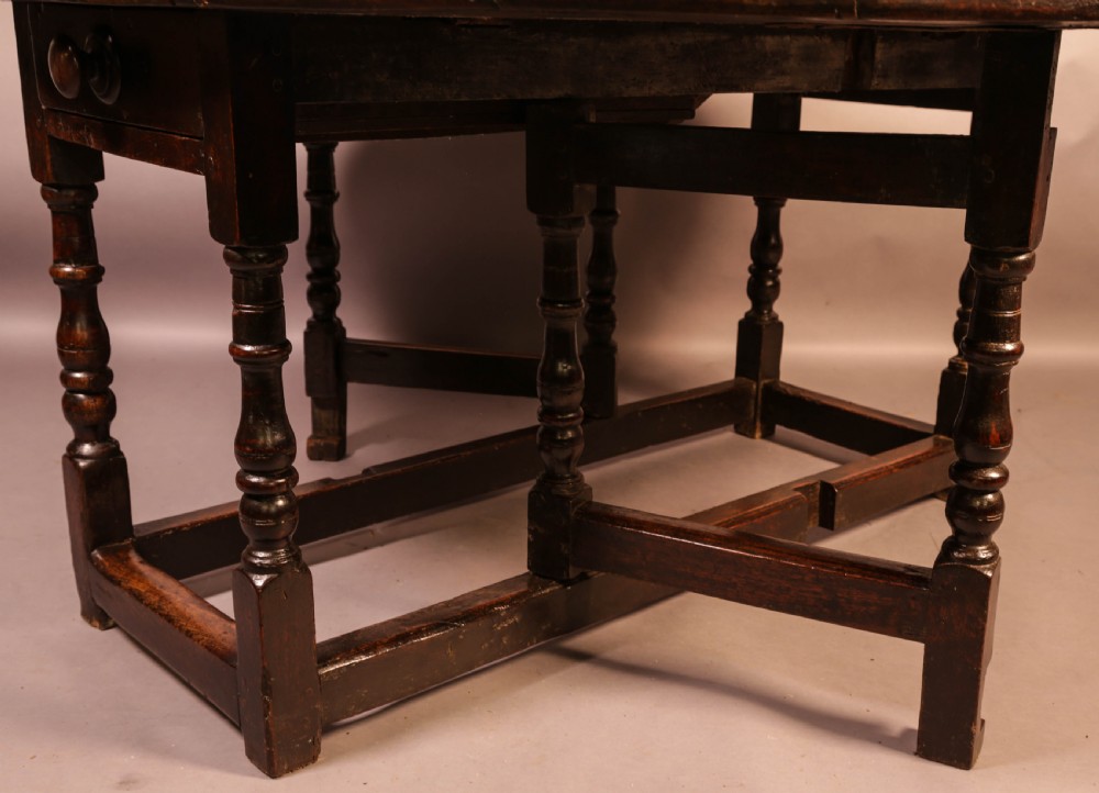 A Very Good large 17th century Gate Leg Dining Table View VIII