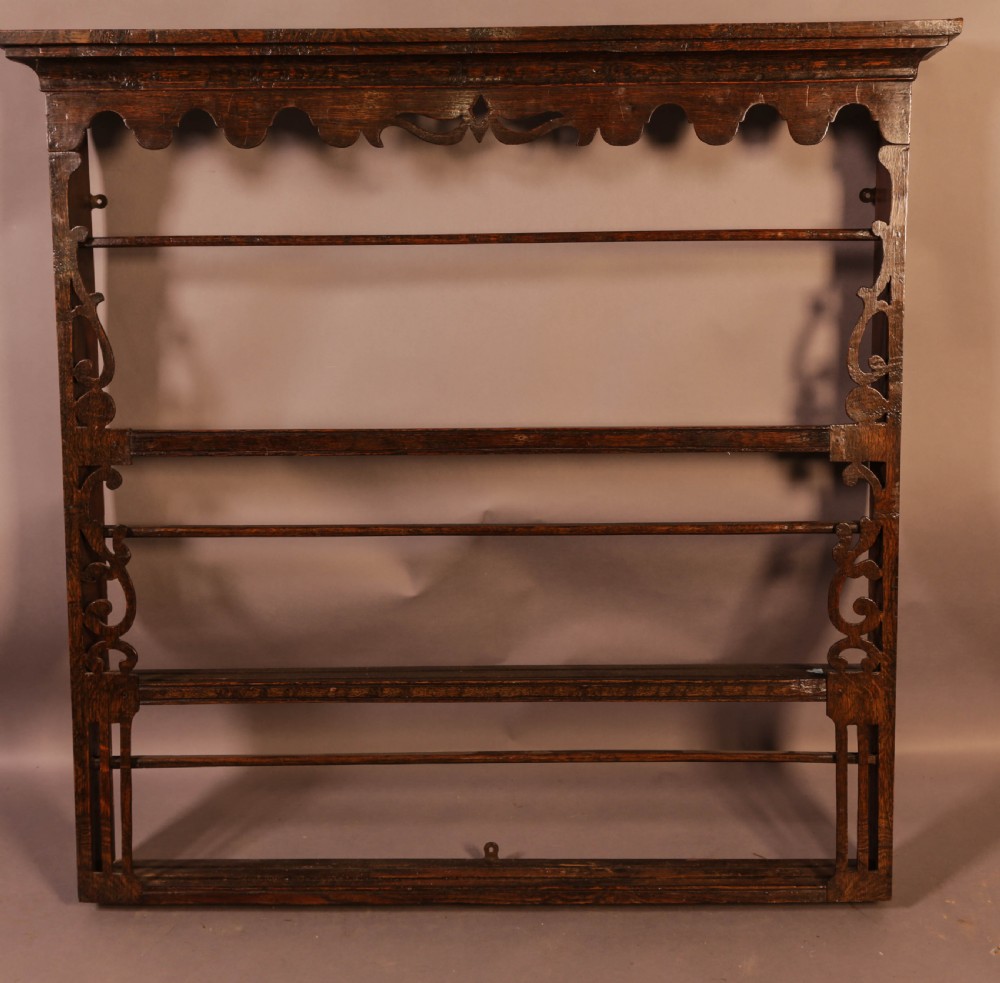 A Good 18th century Plate Rack Oak
