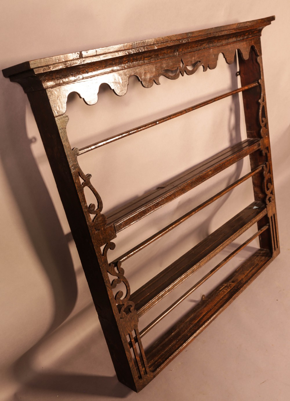A Good 18th century Plate Rack Oak View III