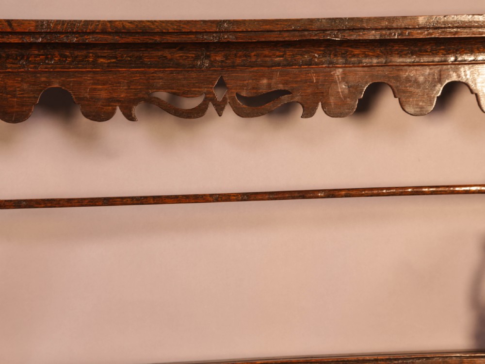 A Good 18th century Plate Rack Oak View VI