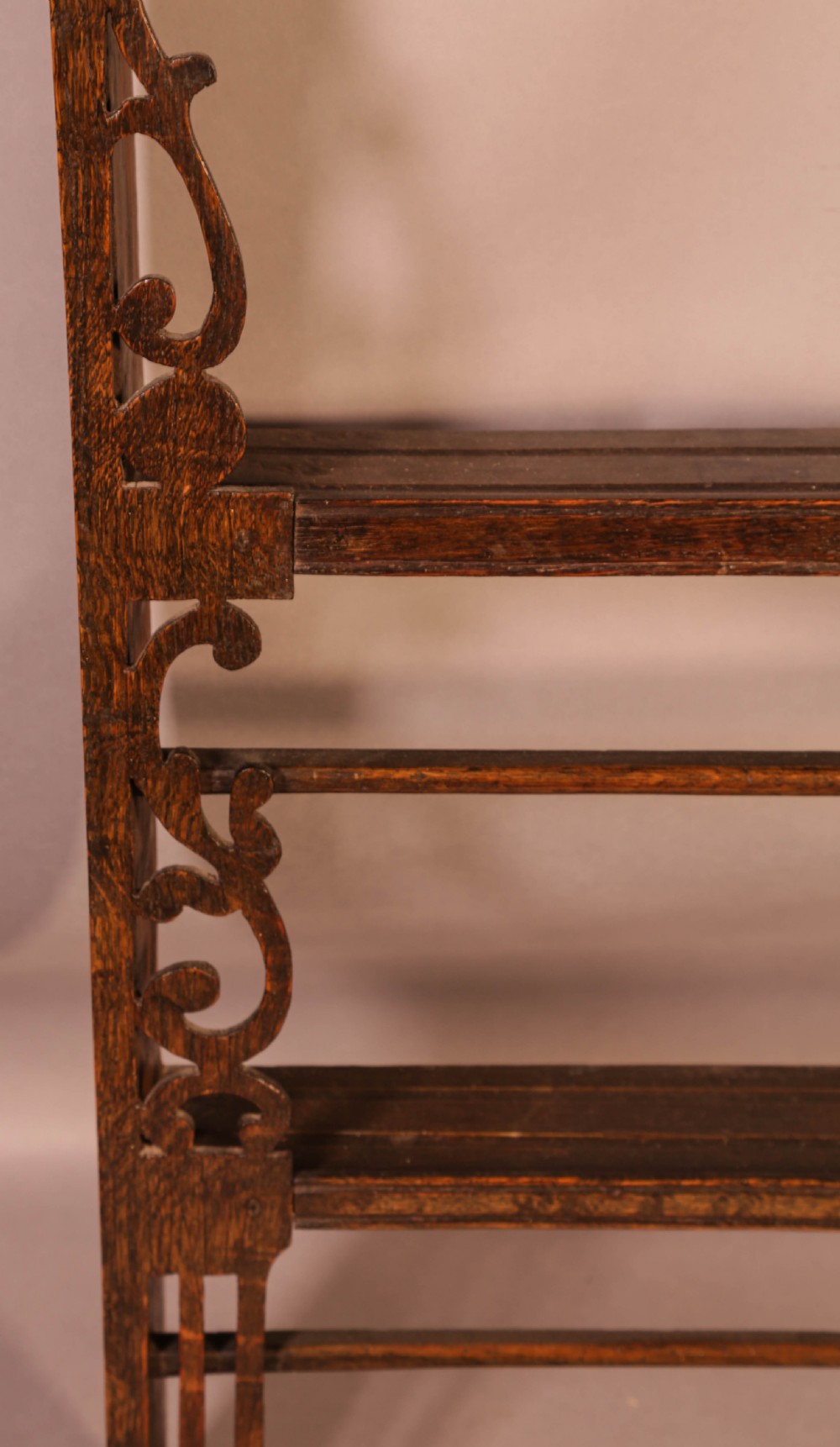 A Good 18th century Plate Rack Oak View XII