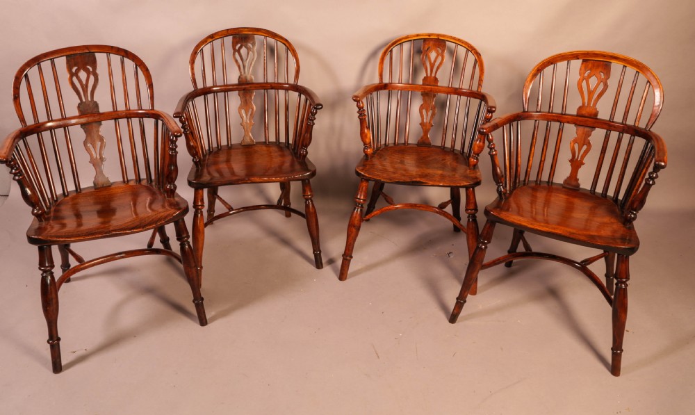A Set of 4 Yew Wood Windsor Chairs Nicholson rockley