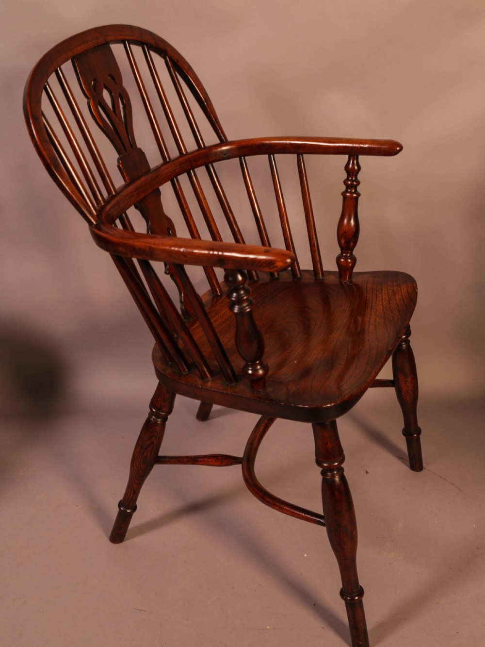 A Set of 4 Yew Wood Windsor Chairs Nicholson rockley View XII