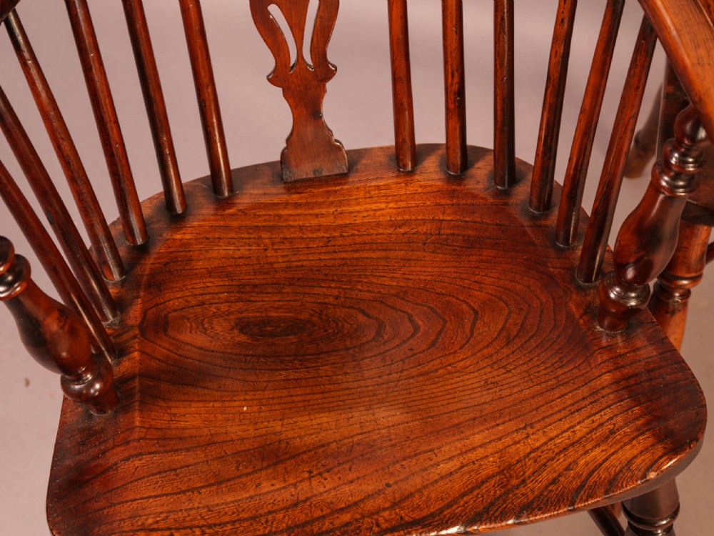 A Set of 4 Yew Wood Windsor Chairs Nicholson rockley View XVI