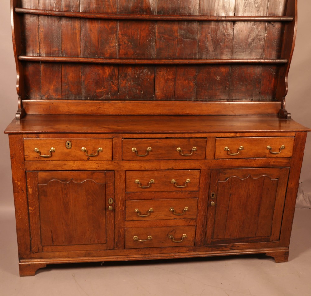 A George III Oak Dresser and Plate Rack View III