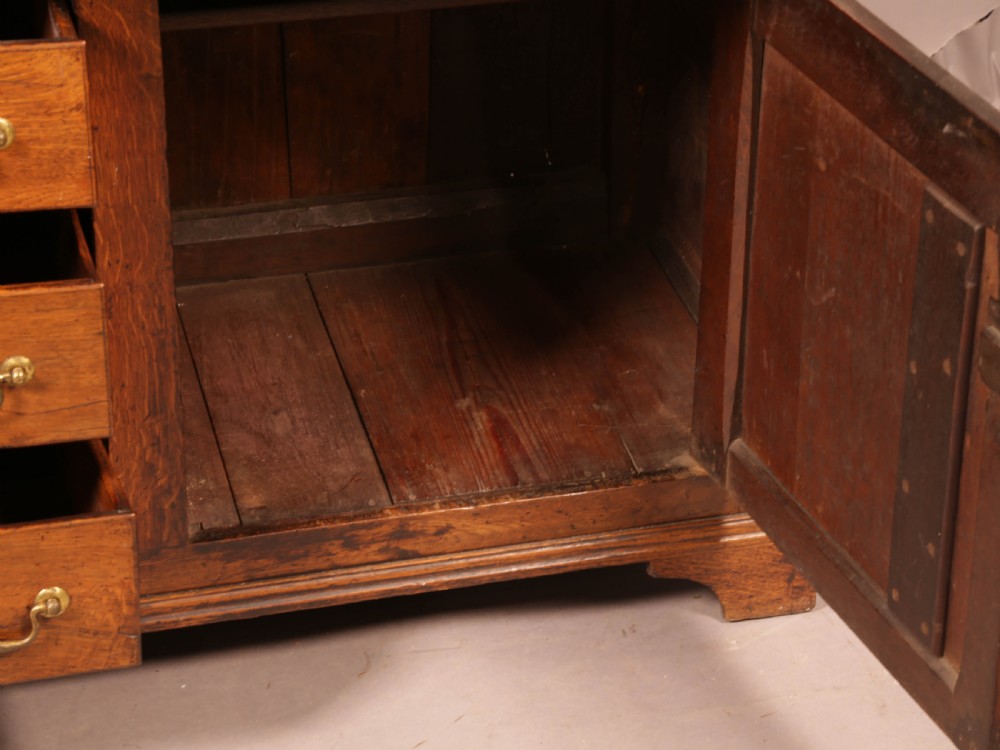A George III Oak Dresser and Plate Rack View VI