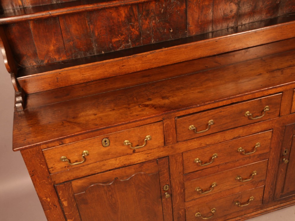 A George III Oak Dresser and Plate Rack View XI
