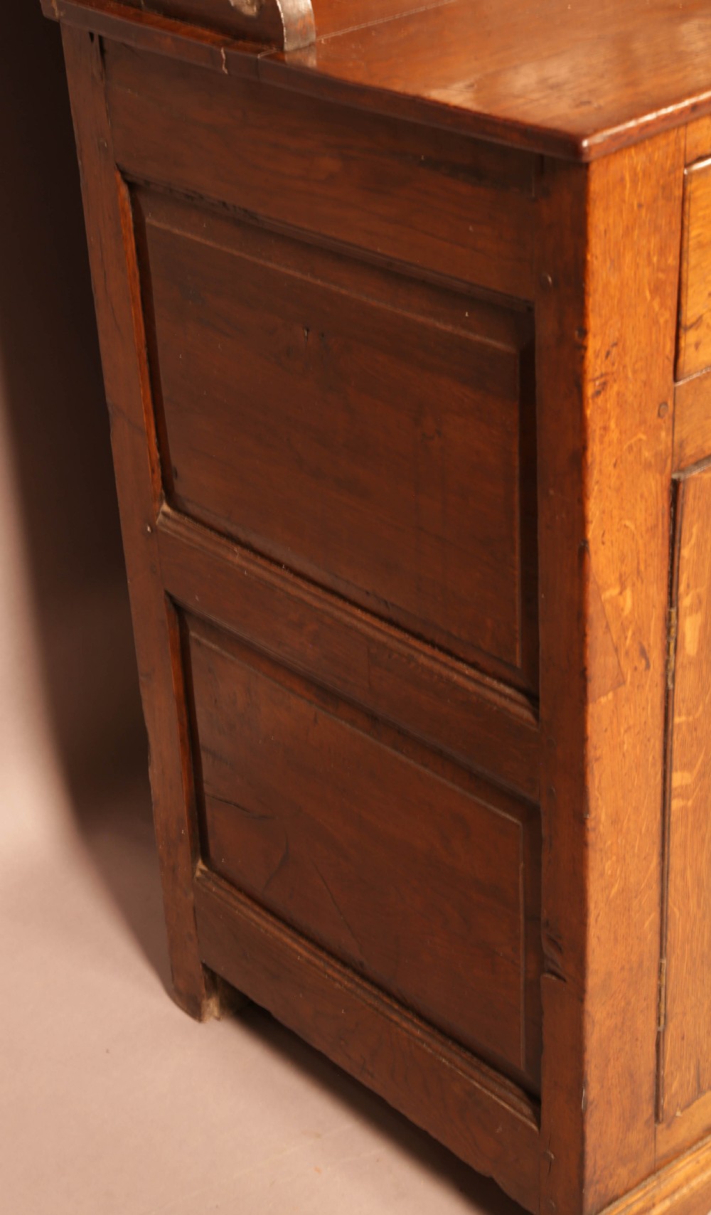 A George III Oak Dresser and Plate Rack View XVI