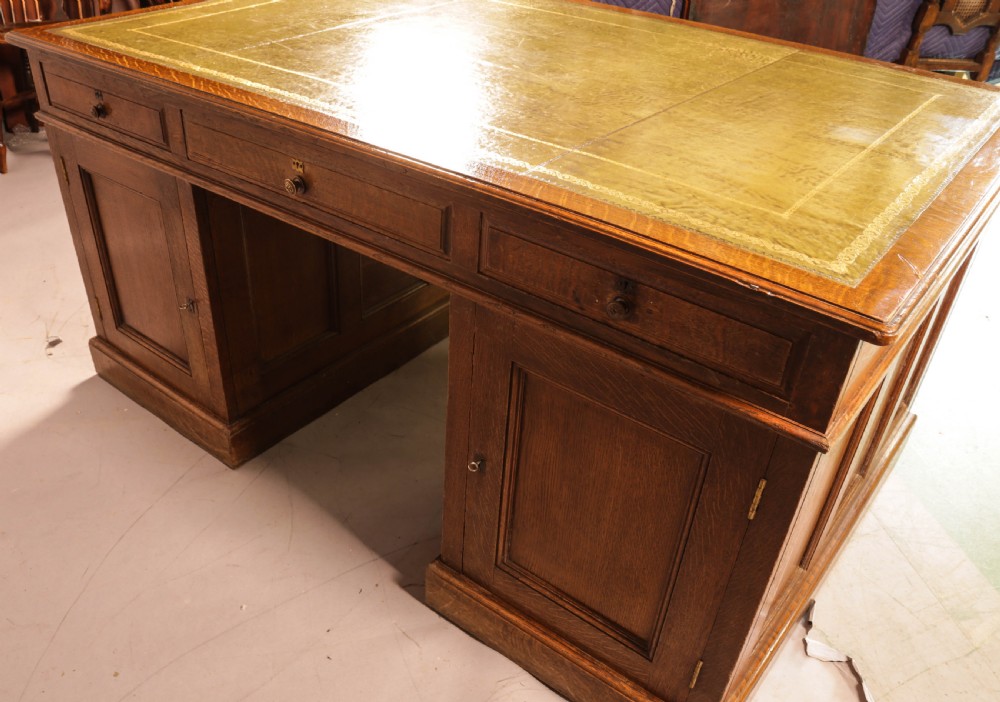Late Victorian Oak Partners Desk View X