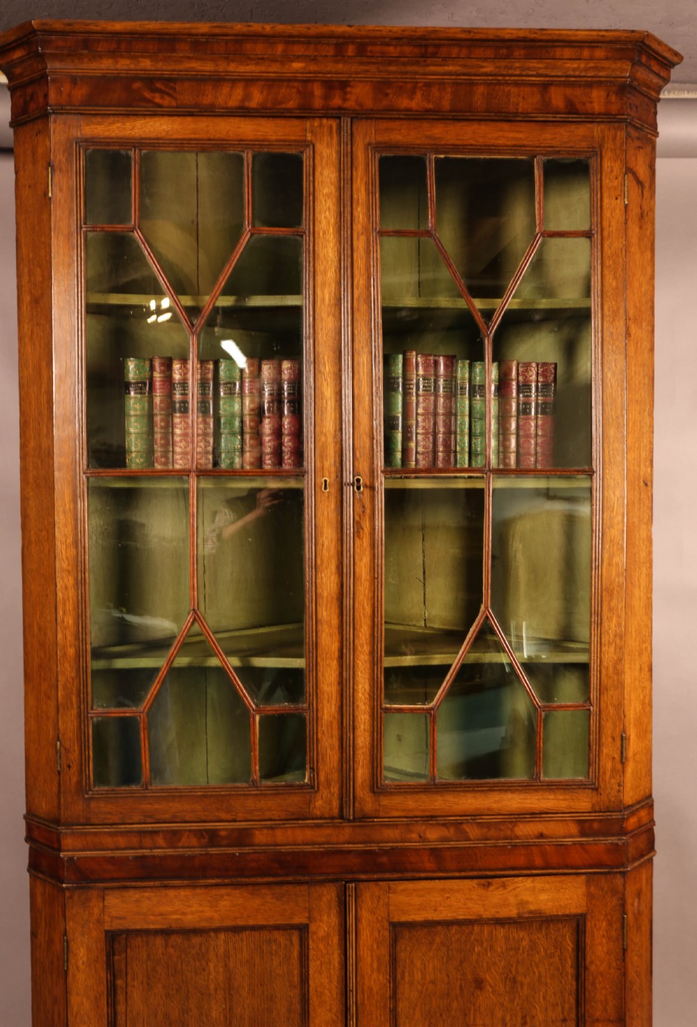 Georgian Full height Corner Cabinet in Oak View V