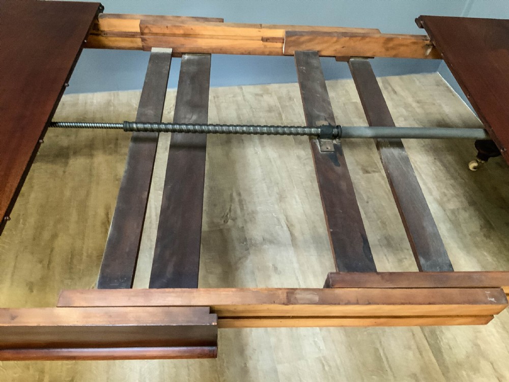 A Victorian Mahogany Extending Dining table seats 10 View VIII