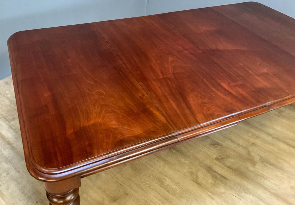 A Victorian Mahogany Extending Dining table seats 10 View XIV