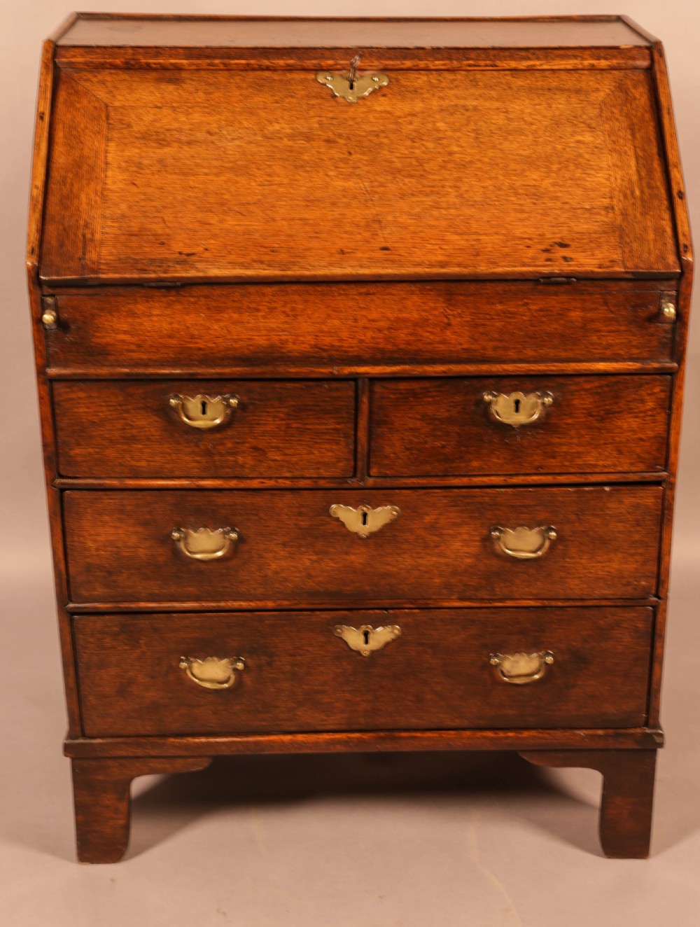 Early 18th century Writing Beurau in Oak 2ft 3 inches width