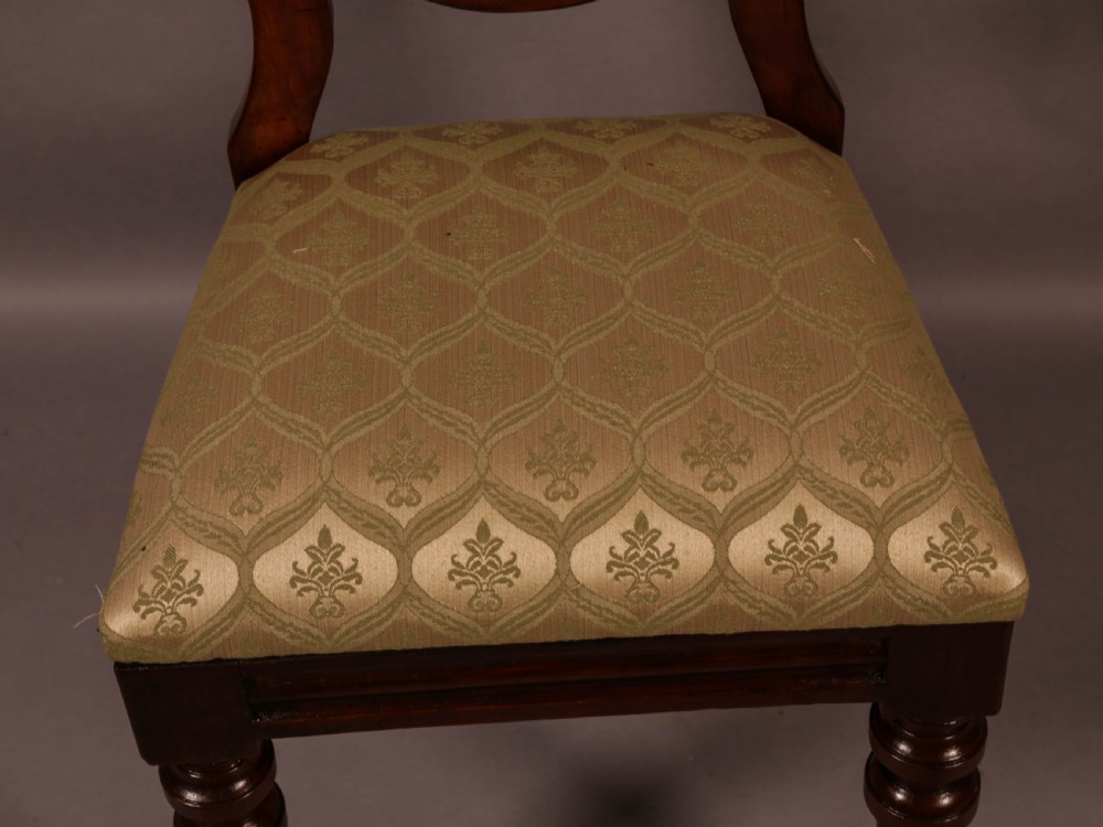 A Quality Set of 12 Victorian Balloon Back Dining Chairs View XII