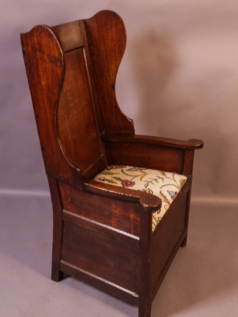 A Georgian Lambing chair in Oak View II