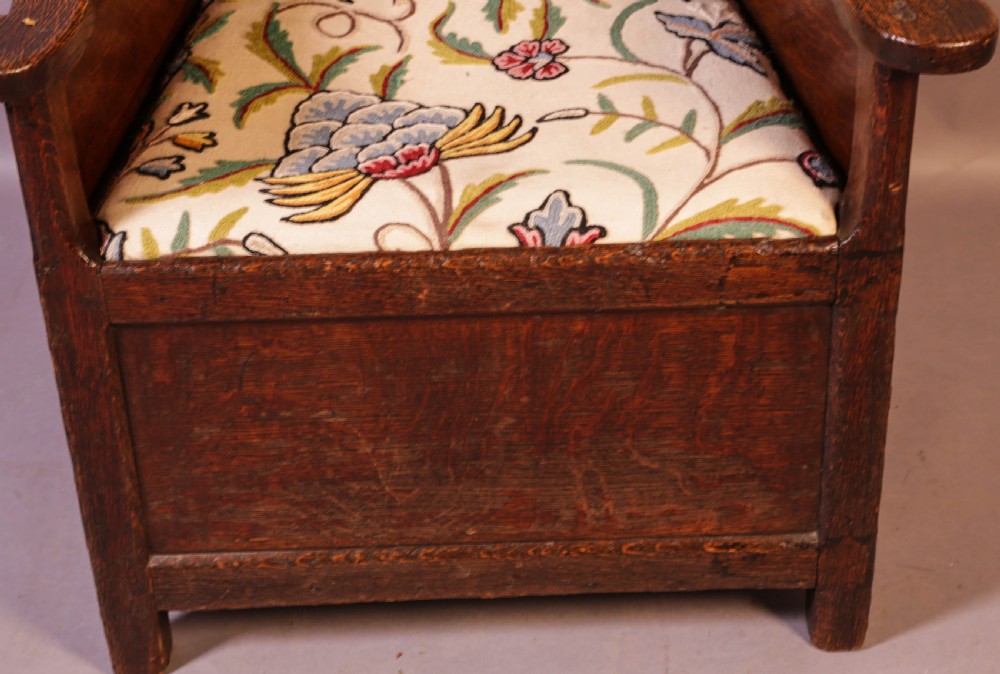 A Georgian Lambing chair in Oak View IX