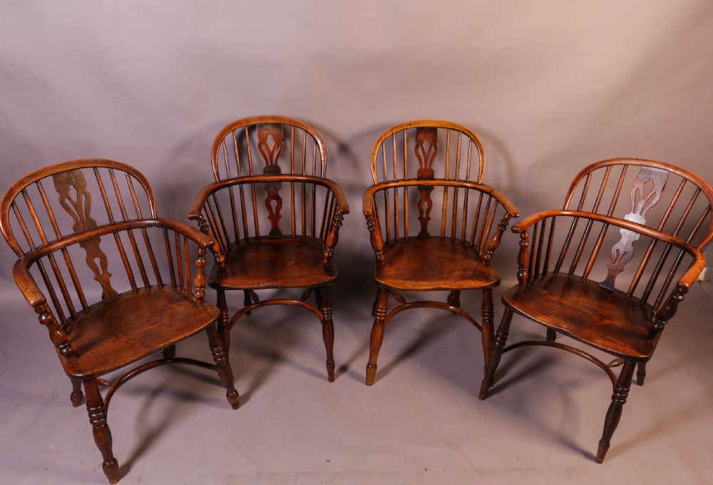 Near Matching set of 4 Windsor chairs Rockley