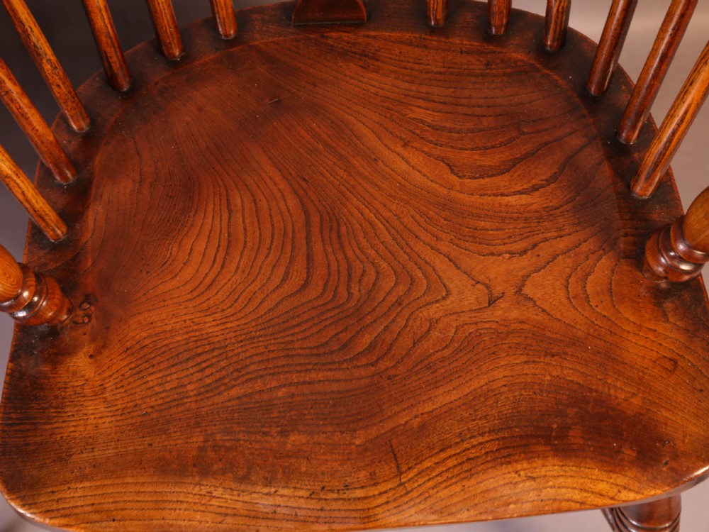 Near Matching set of 4 Windsor chairs Rockley View VII