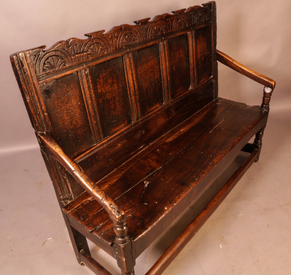 A 17th century Oak Settle View VII
