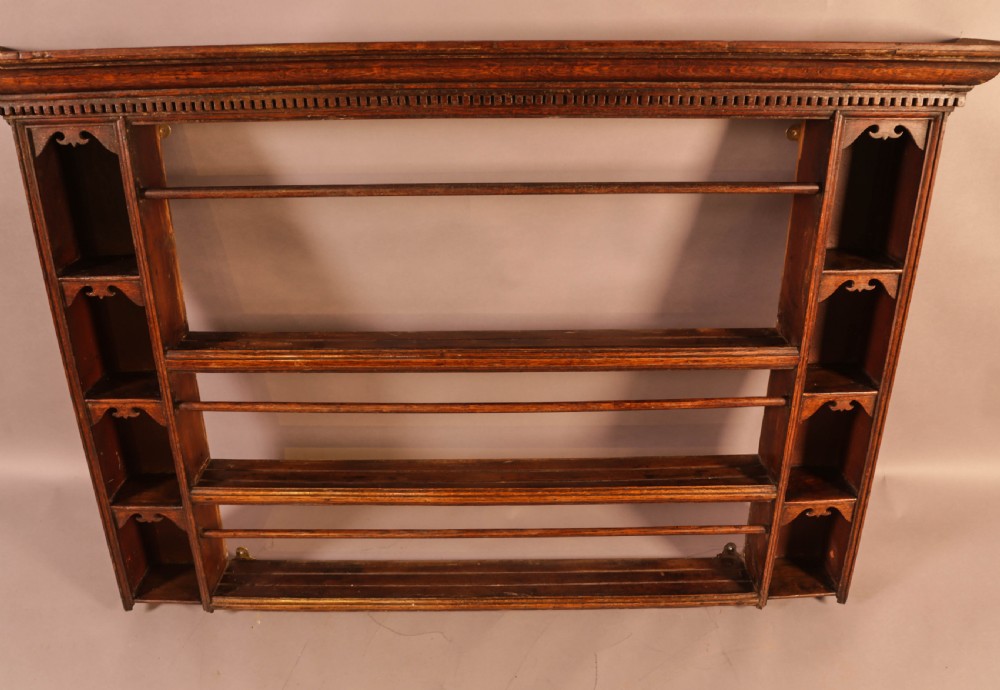 18th century Plate Rack in Oak View V
