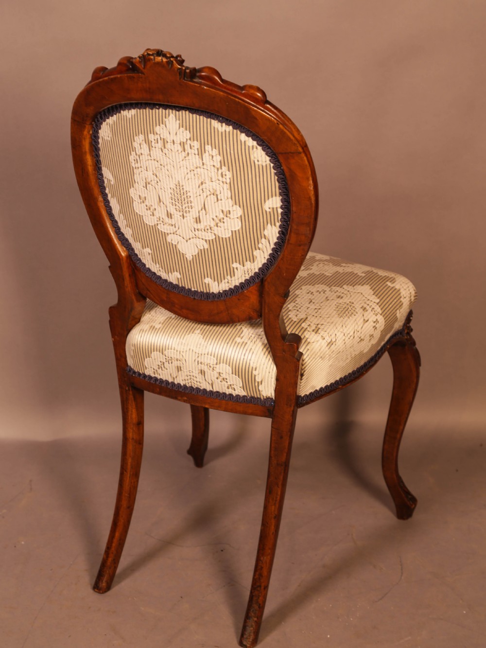 A Fantastic Set of 6 Victorian Walnut Dining chairs View IX