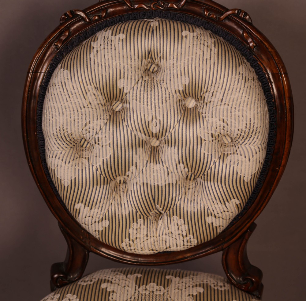 A Fantastic Set of 6 Victorian Walnut Dining chairs View XII
