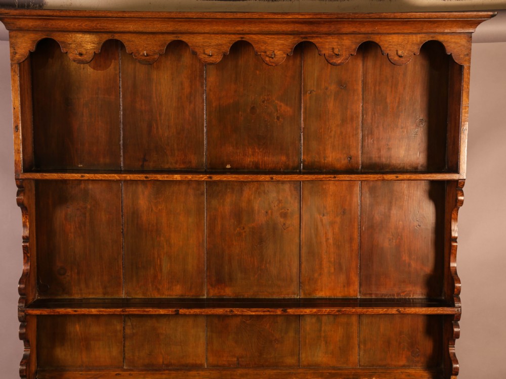 A Good Georgian Oak Dresser View VIII