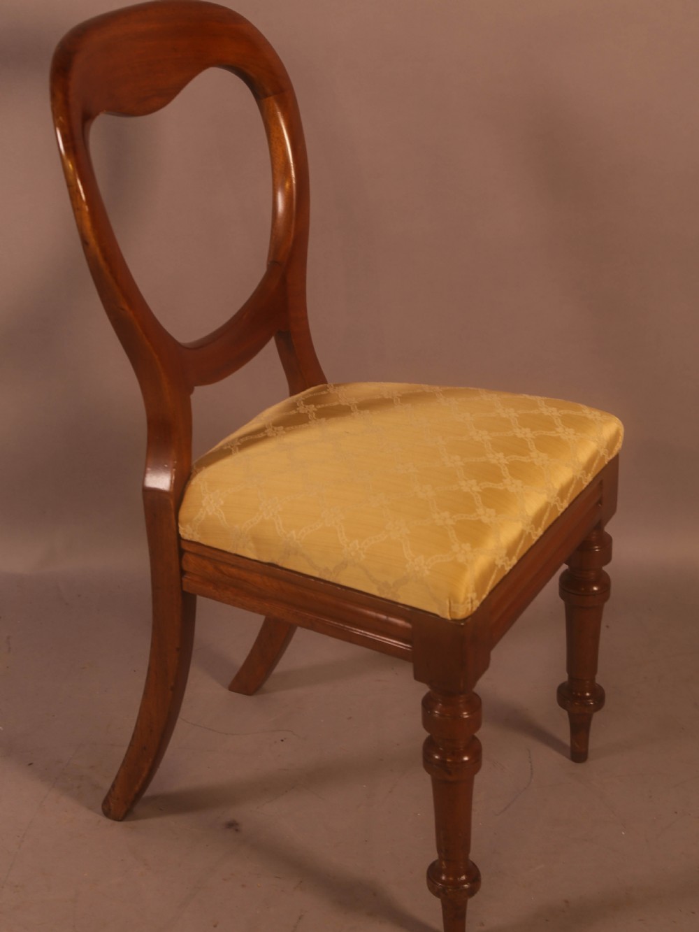 A Set of 10 Victorian Mahogany Balloon Back Dining chairs View VII