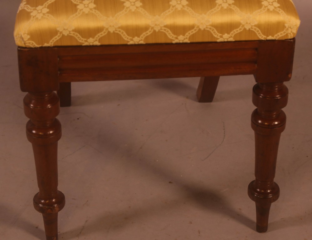 A Set of 10 Victorian Mahogany Balloon Back Dining chairs View X