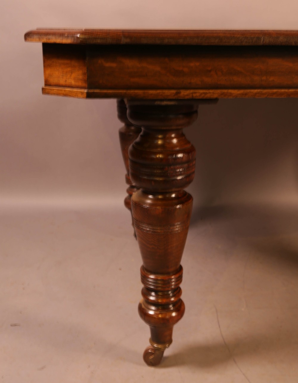 Oak Extending Dining Table 2 leaves View XIV