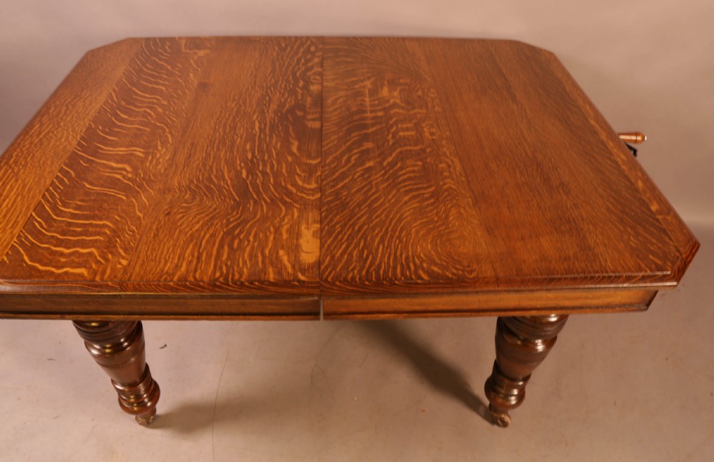 Oak Extending Dining Table 2 leaves View XV