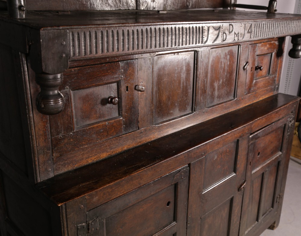 Rare 18th century Tridarn c 1714 View XVII