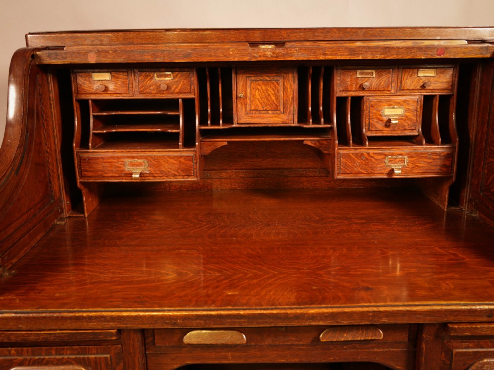 A good Oak Roll Top Desk by Maples London View VII