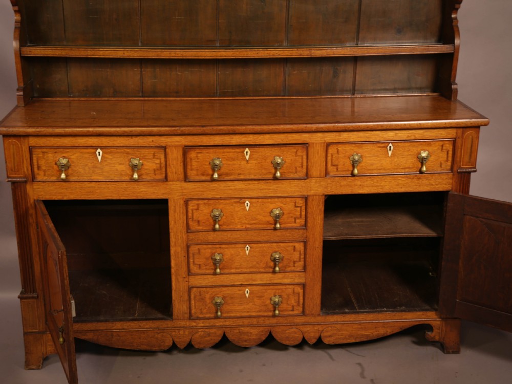 A Good Welsh Dresser circa 1820 View VI