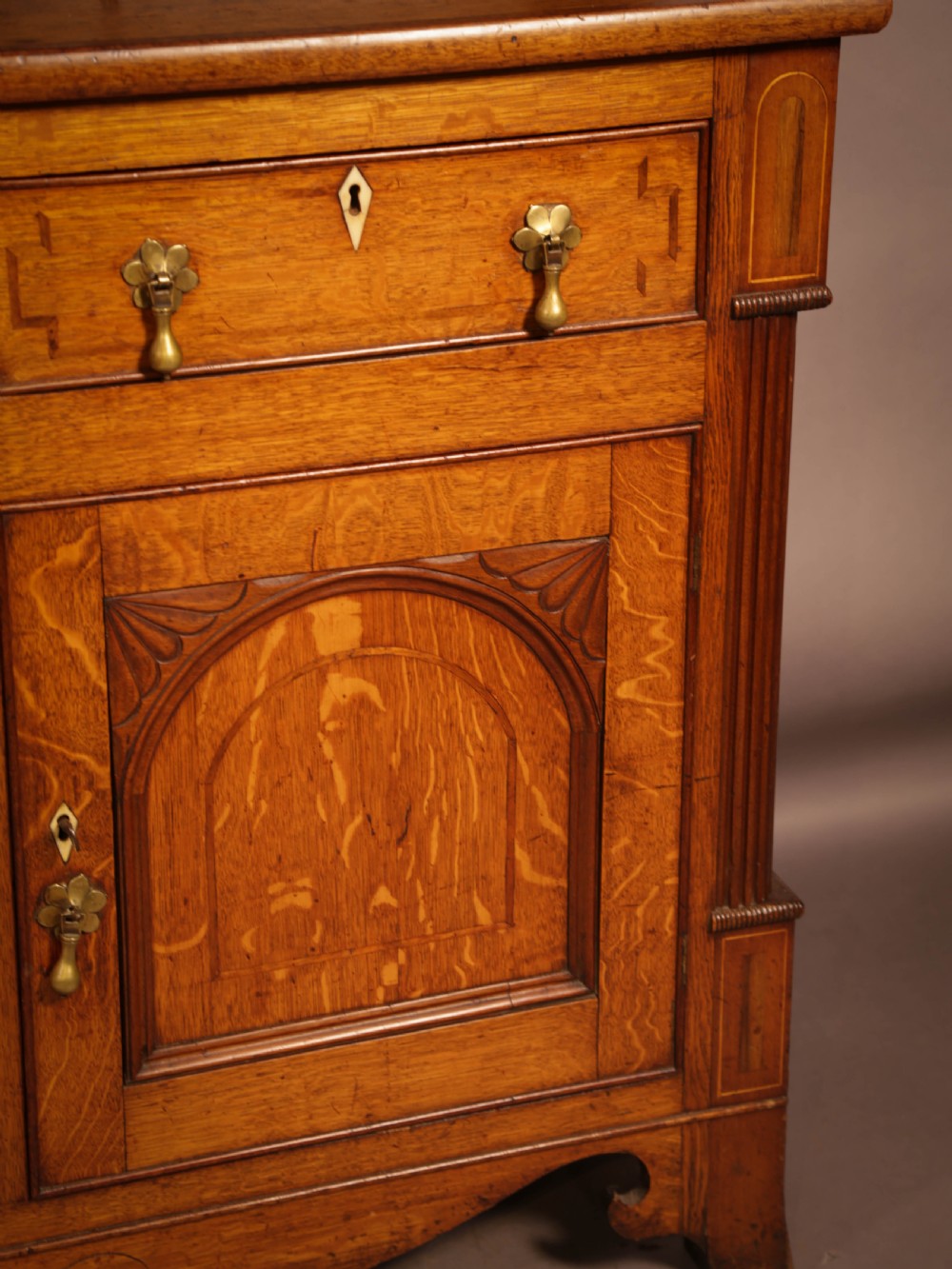 A Good Welsh Dresser circa 1820 View IX