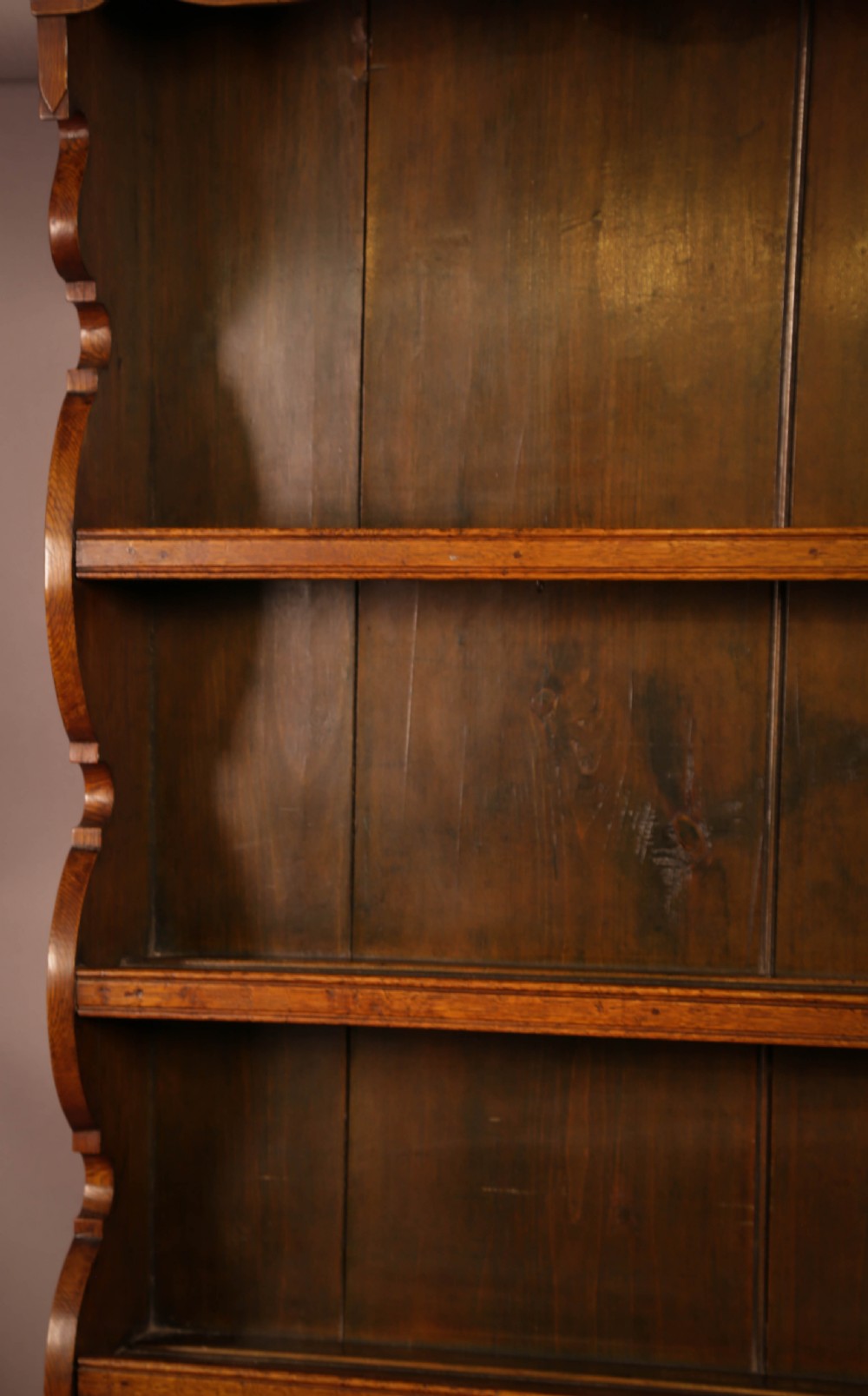 A Good Welsh Dresser circa 1820 View XIII