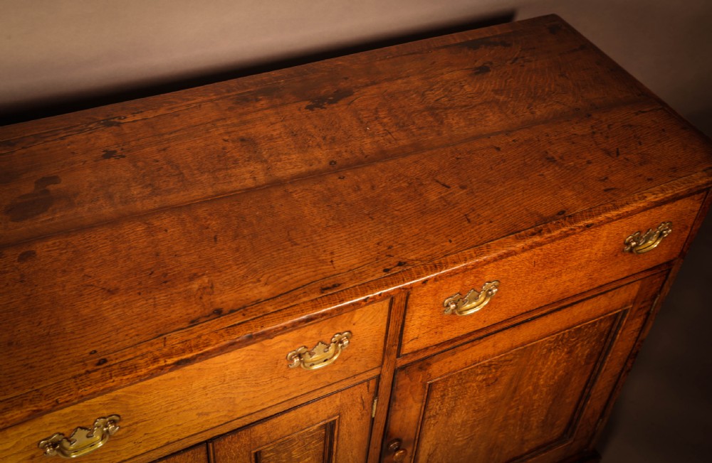 A Georgian Oak Serving Dresser c 1800 View VIII