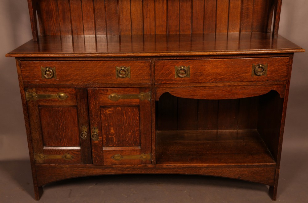 Arts and crafts Dresser in Oak View II