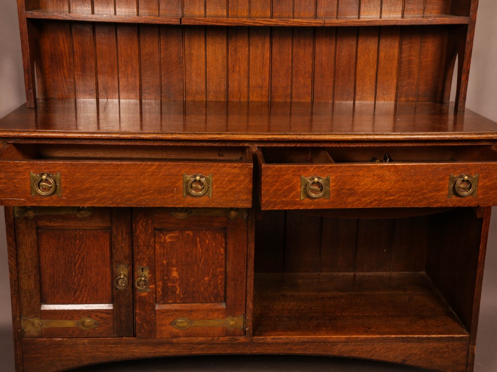 Arts and crafts Dresser in Oak View VI