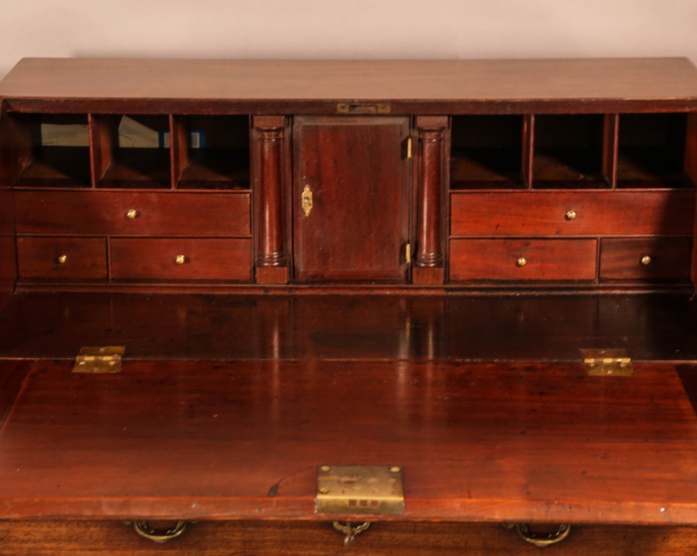 A Very good Georgian 3 foot Mahogany Bureau View V