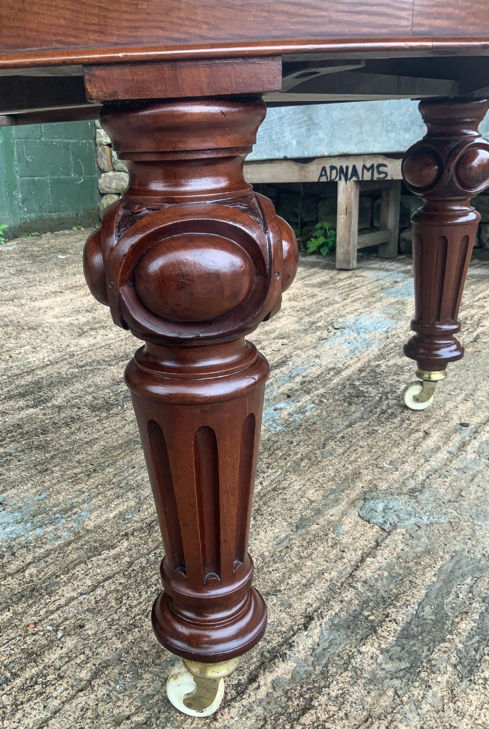 Super Quality Victorian Mahogany Extending Dining Table seats 14 View XII