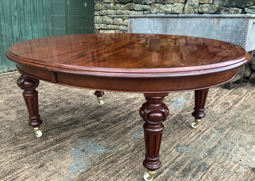 Super Quality Victorian Mahogany Extending Dining Table seats 14 View XVII