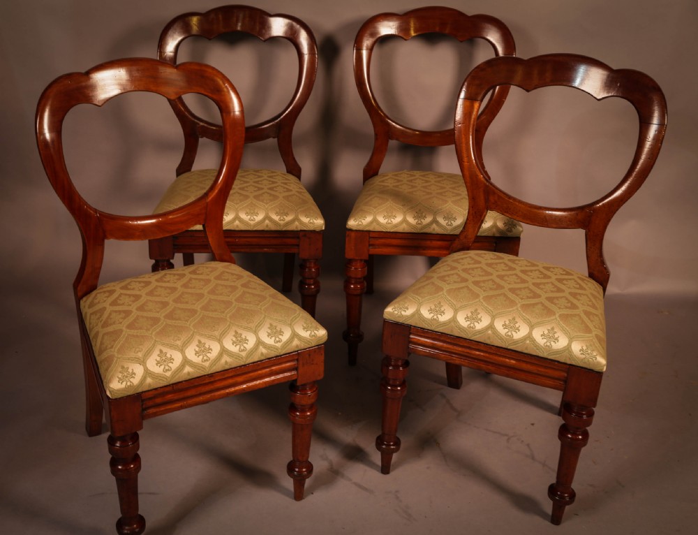 A Good Set of 12 Victorian Balloon Back Dining chairs View VI