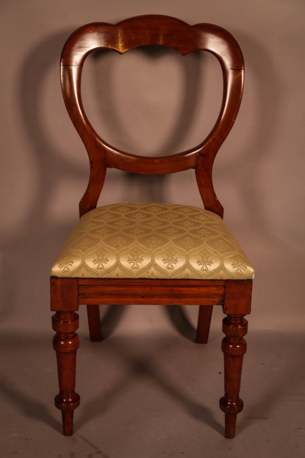 A Good Set of 12 Victorian Balloon Back Dining chairs View VII