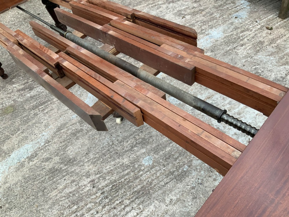 Impressive Victorian Mahogany Extending Dining Table seats 12 View XII