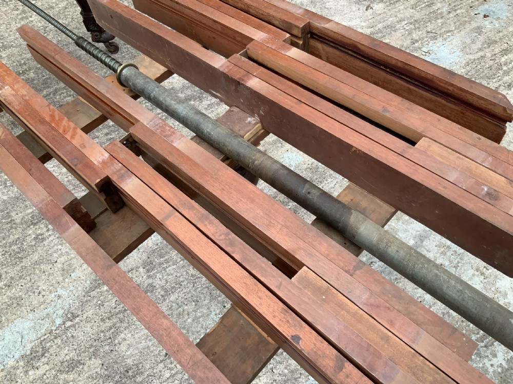 Impressive Victorian Mahogany Extending Dining Table seats 12 View XIII